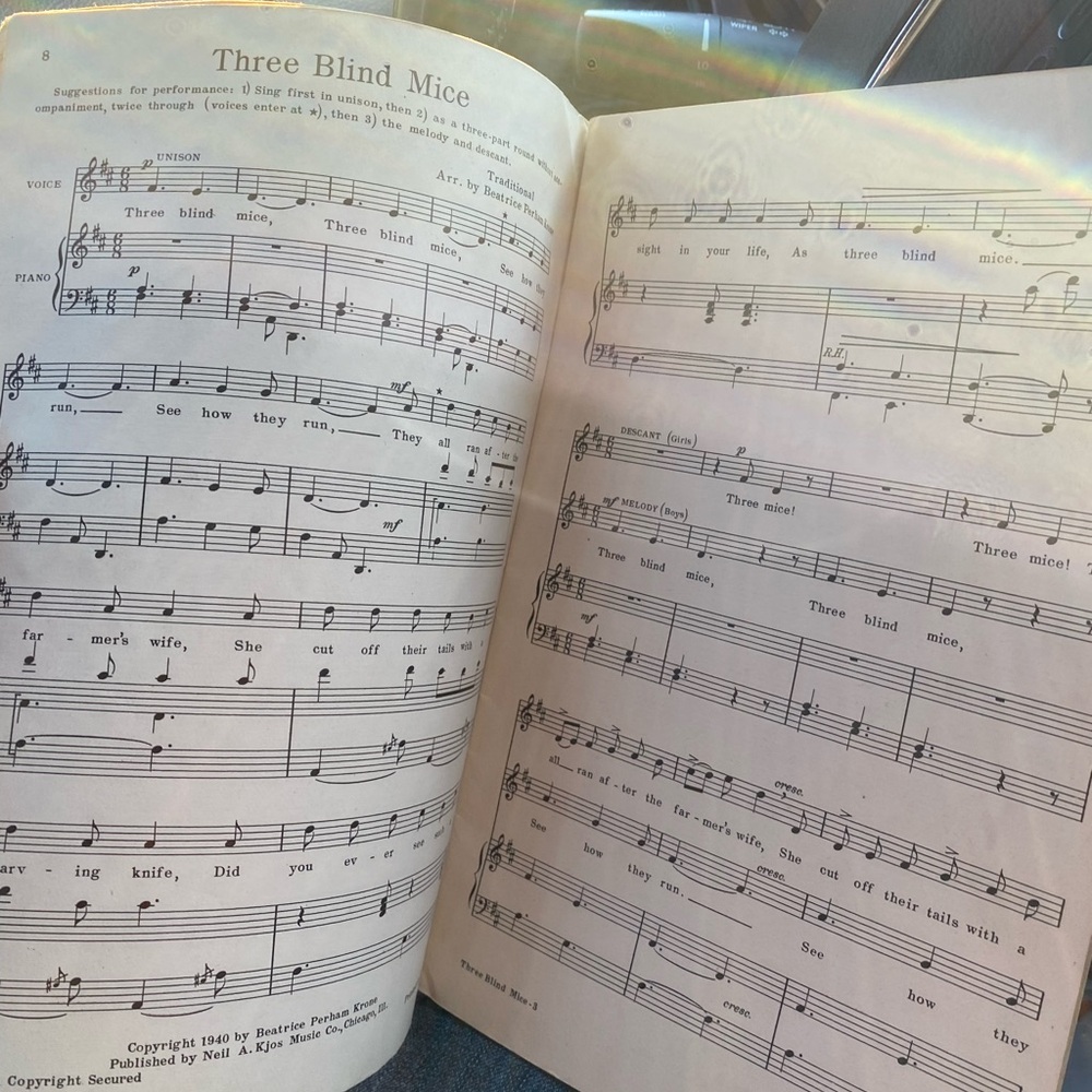 *4A SONGS TO SING WITH DESCANTS BY BEATRICE PERHAM KRONE 1940. - Picture 5 of 6